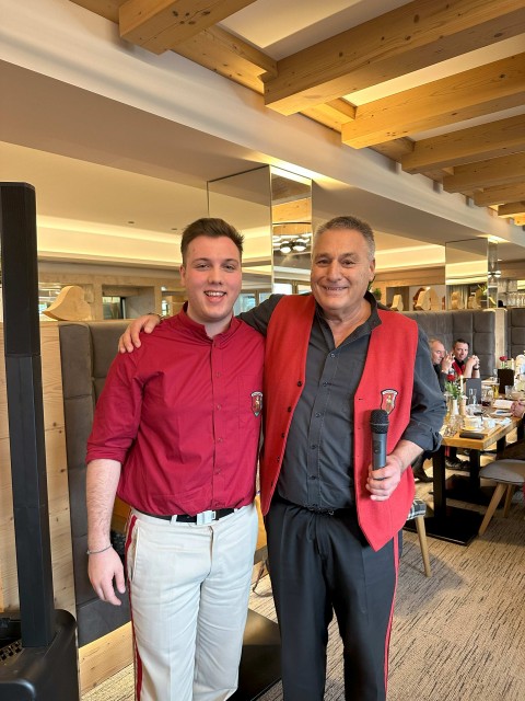 Fabio Teppan mit Patenonkel Klaus